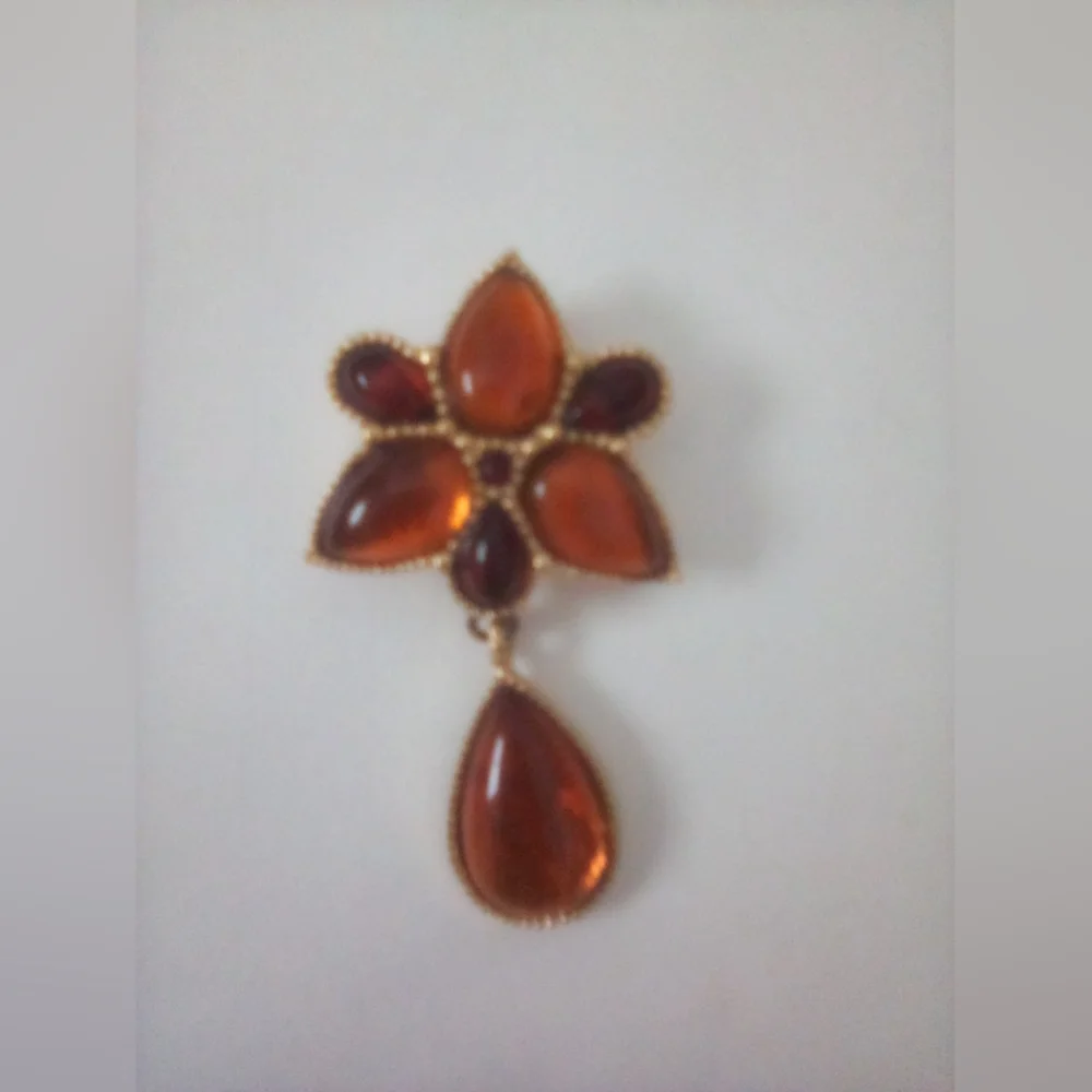 Avon Vintage Flower Pin Brooch - Picture 4 of 9